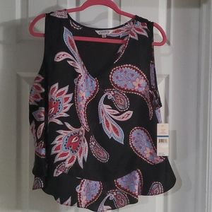 Super cute sleevless top. New w/Tags